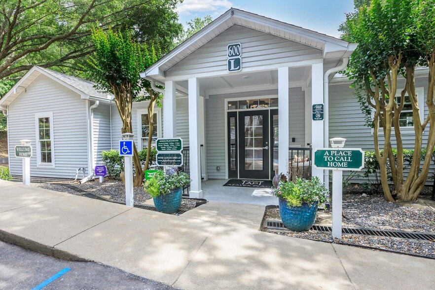 Azalea Place - 600 Victory Garden Dr Tallahassee, FL 32301