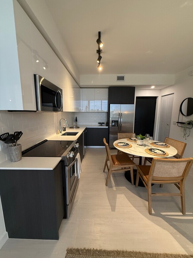 Photo - 20520 NW 20th Ct Apartment