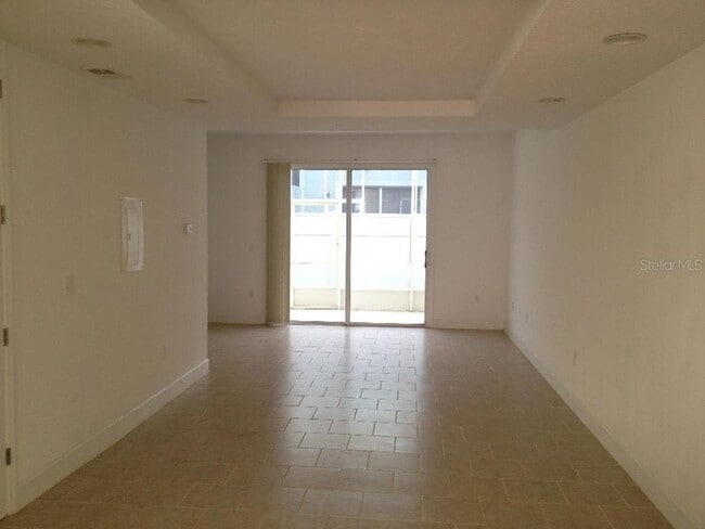 Photo - 605 Elmhurst Ct Townhome