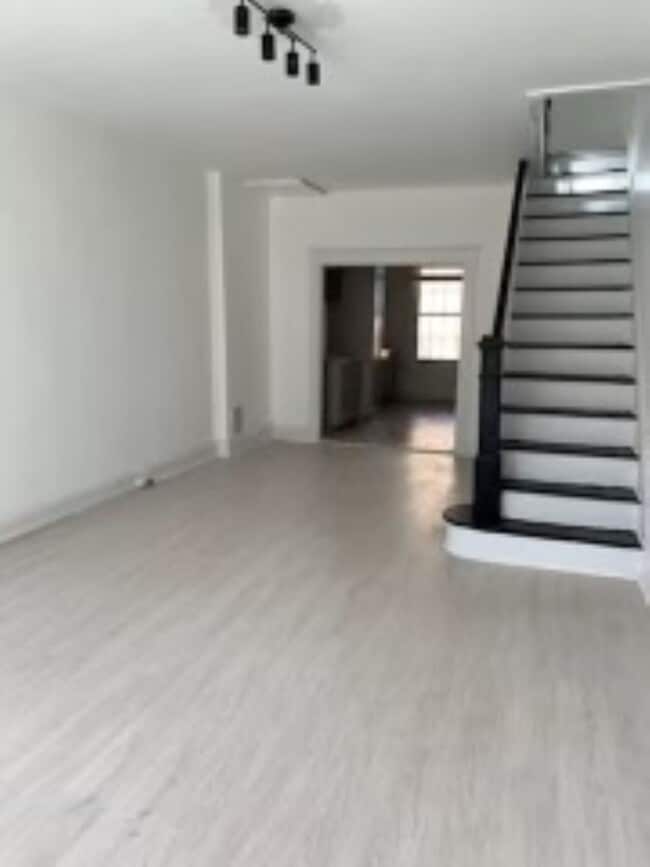 Building Photo - Two and a Den