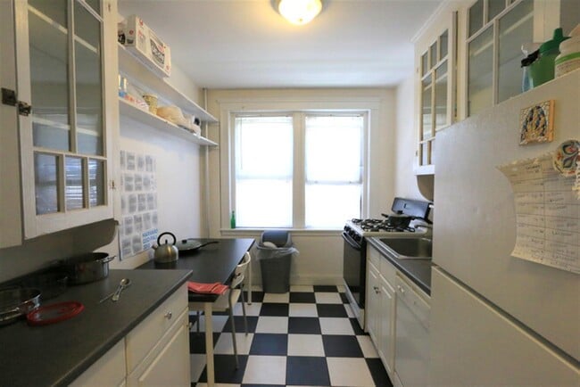 Building Photo - 15 Ellery St