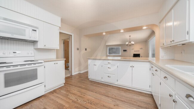 Foto del edificio - Charming Rancher in Cheyenne Mountain