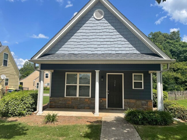 AVAILABLE AUGUST 2026! - AVAILABLE AUGUST 2026! House