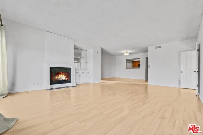 Building Photo - 1807 Corinth Ave