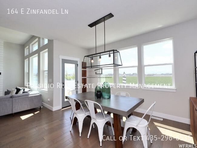 Building Photo - 164 E Zinfandel Ln