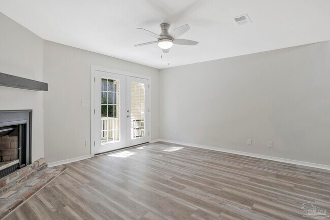 Foto del edificio - 4221 Brookside Dr