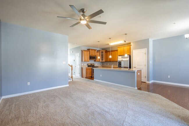 Foto del edificio - Lovely 3 BR/2.5 BA Townhome in Lanham!