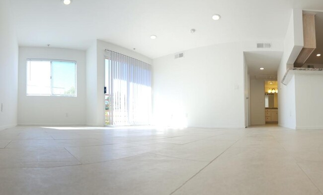 Foto del edificio - 1 bedroom in North Hollywood CA 91601