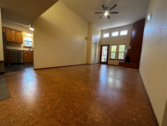 Foto del edificio - 13115 Terragon Pl NE