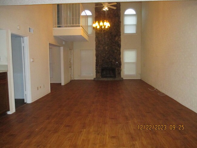 Building Photo - 2234 Seville Ct