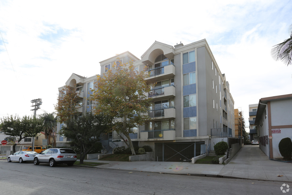 Primary Photo - Beloit Apartments