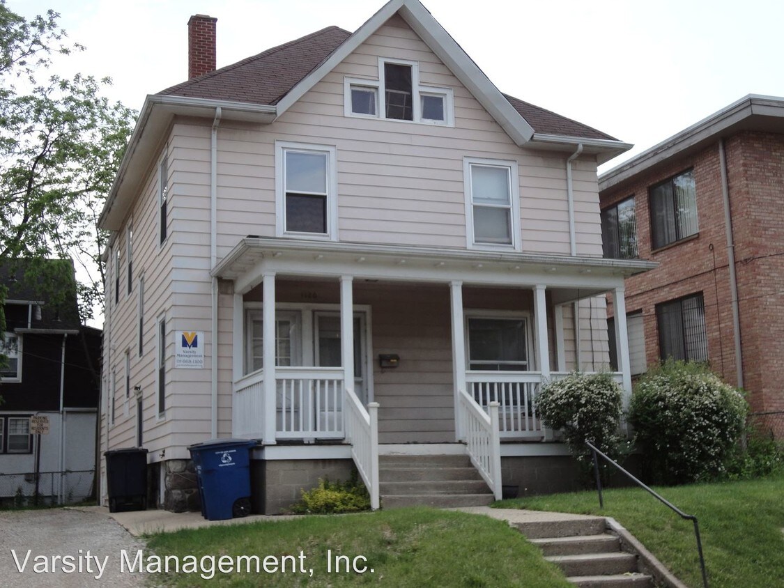 Primary Photo - 6 br, 2 bath Apartment - 1120 Oakland