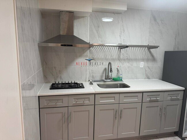 Foto del edificio - 34-29 69th St