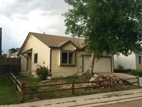 Building Photo - 6460 Mohican Dr