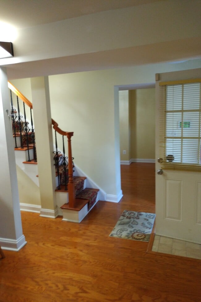 MAIN ENTRANCE - 901 French St NW