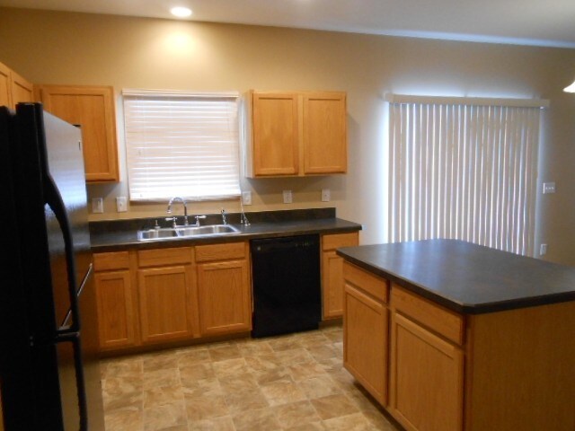 Foto del edificio - 5632 Larksdale Dr