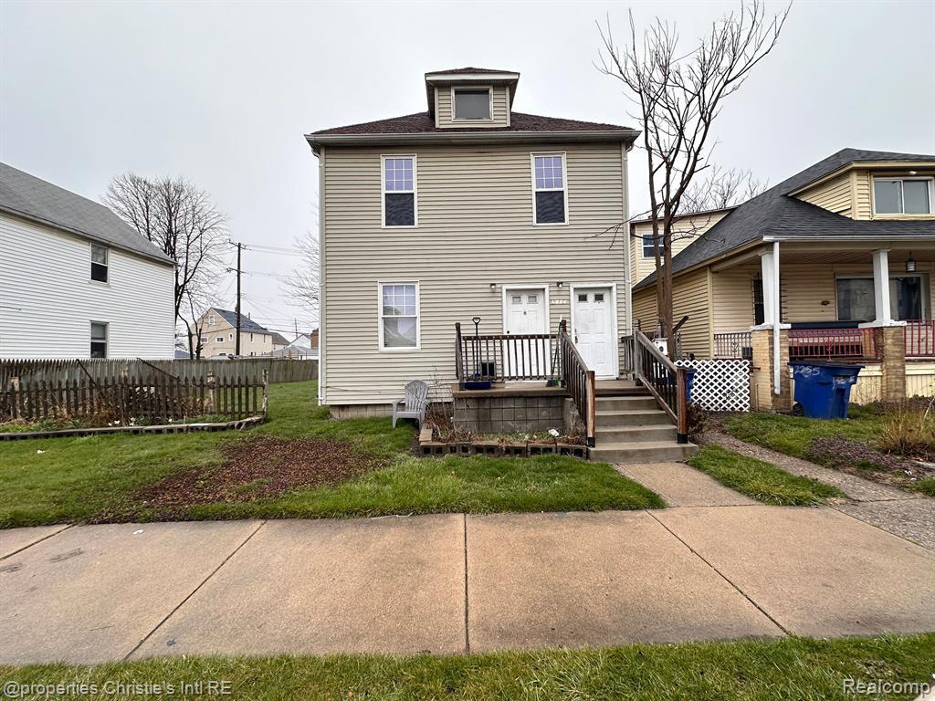 2255 Faber St, Hamtramck, MI 48212 Room for Rent in Hamtramck, MI