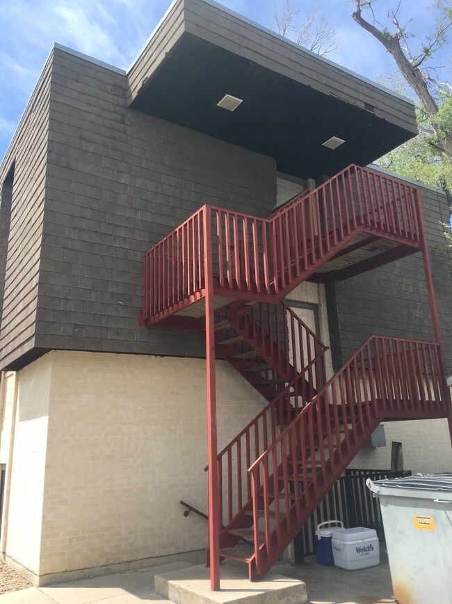 209 W 5th St, Hays, KS 67601 Apartments Hays, KS