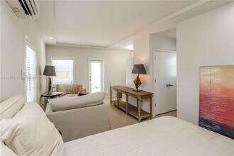 Building Photo - 2477 SW 22nd Terrace