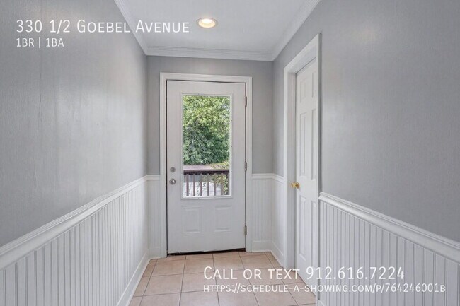 Foto del edificio - 330 1/2 Goebel Avenue-