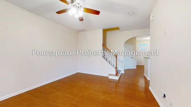 Foto del edificio - Town Home | Screened Back Porch | One Car ...