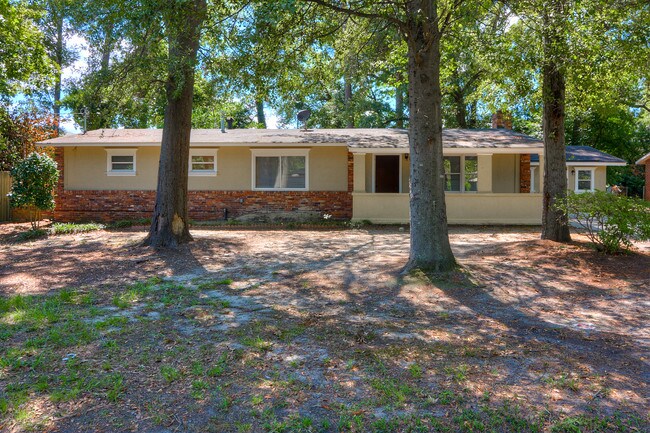 Building Photo - 2222 Raleigh Dr