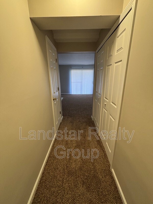 Foto del edificio - 3221 Kemmons Dr