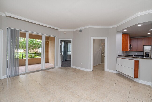 Building Photo - 16101 Emerald Estates Dr