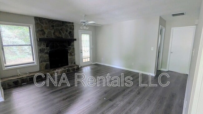 Building Photo - 1459 N Diane Ct