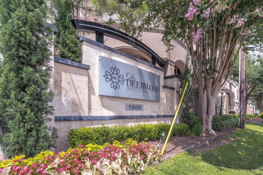 Primary Photo - 5800 Woodway Dr