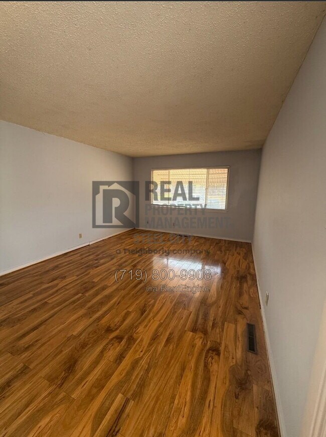 Foto del edificio - 511 W Evans Ave