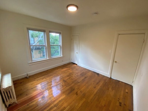 Foto del edificio - 504 Warren St