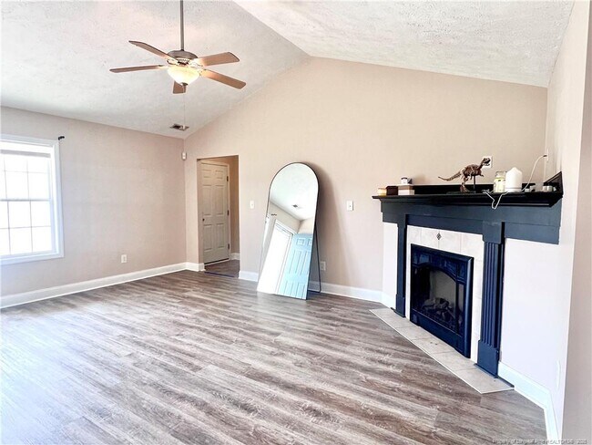 Foto del edificio - 285 Pebble Ln