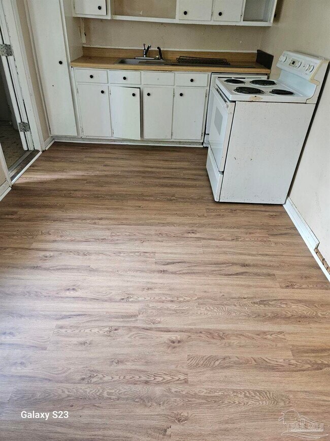 Foto del edificio - 324 Chaseville St