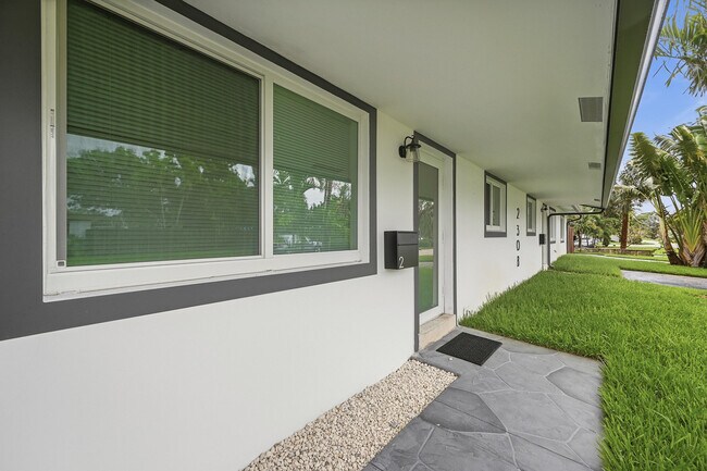 Foto del edificio - 2308 NW 3rd Ave