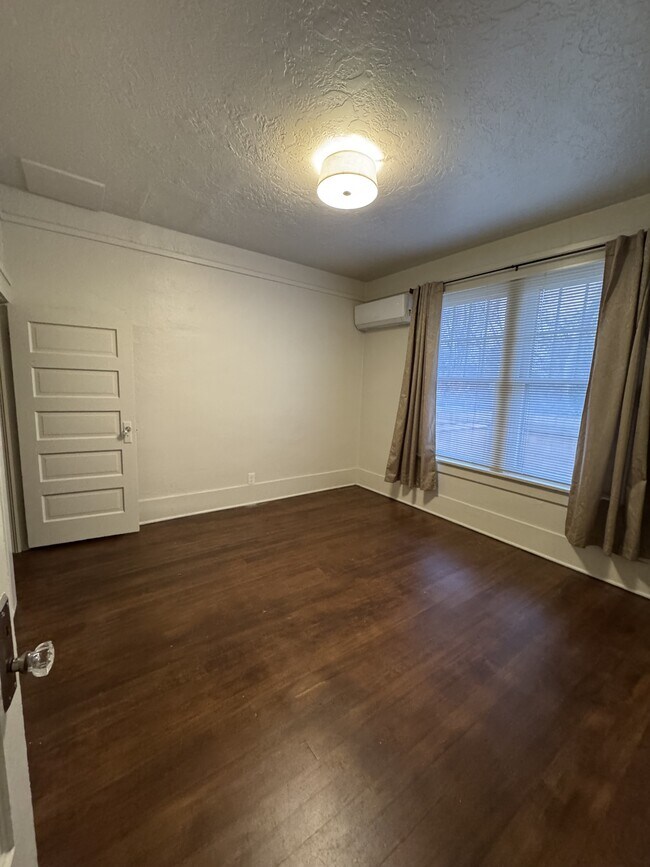 Foto del edificio - 426 Pueblo St