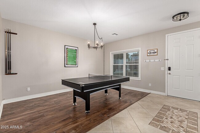 Foto del edificio - 3764 E Liberty Ln