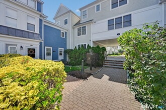 Building Photo - 14 Haviland St