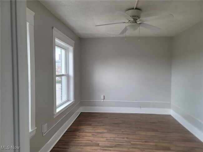 Foto del edificio - 71-73 6th St NW