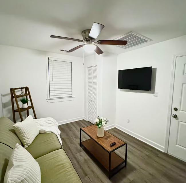 Photo - 2515 Erato St Apartment