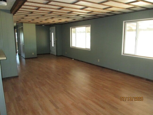 Building Photo - 3316 W Zuni Pl