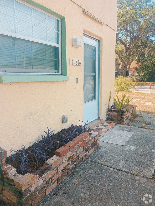 Building Photo - 1181 Sunset Point Rd
