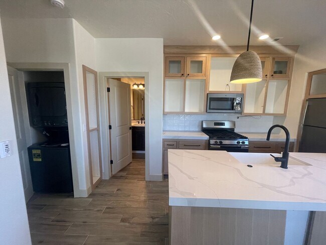 Foto del edificio - Immaculate 1 Bedroom, 1 Bathroom Casita in...