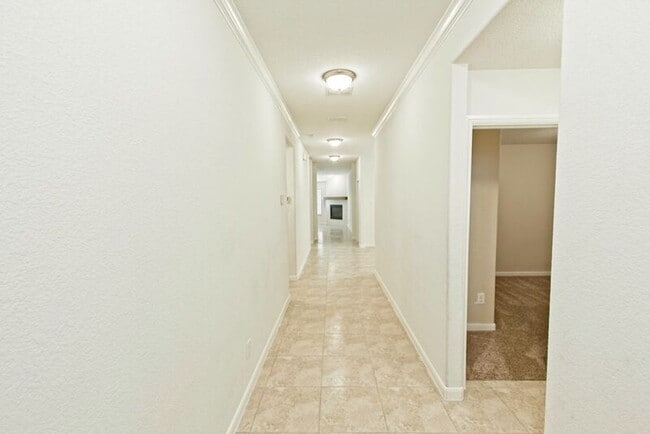 Building Photo - 228 Copper Switch Dr