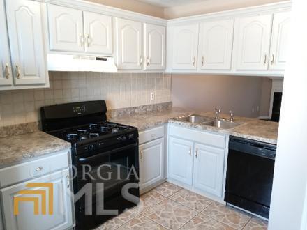 Foto del edificio - 2030 Charter Ln