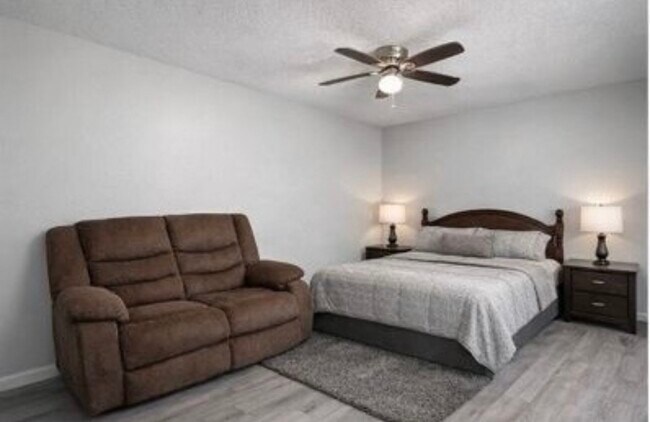 Foto del edificio - 4930 FM1765