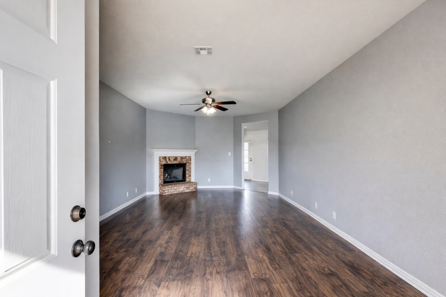 Building Photo - 2507 Alamocitos Creek Dr