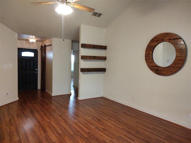 Building Photo - 16911 Manowar Ln