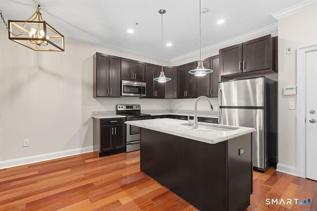 Foto del edificio - 142 East Ave