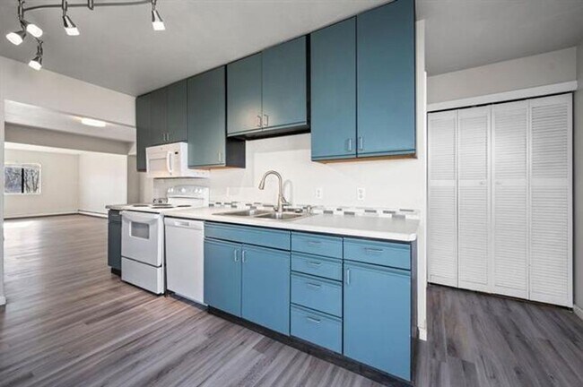 Foto del edificio - 3 Bed 2.5 Bath Home Available!